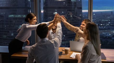 results oriented person|Work with a focus on results: Have your success firmly in sight.